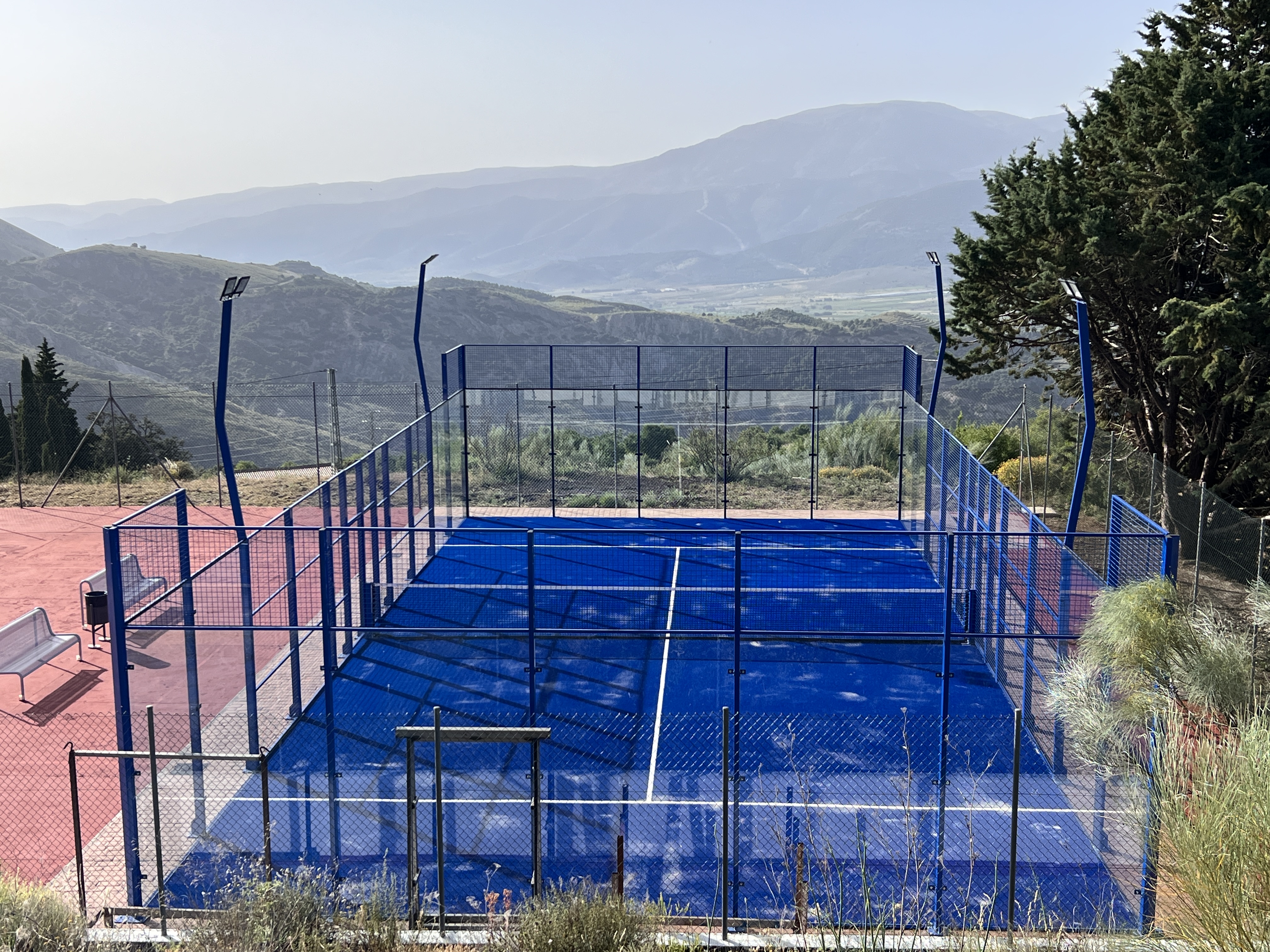 VISTA DE LA PISTA DE PADEL